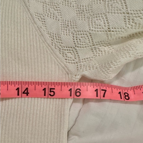 Hooked Up by IOT White/Cream Turtle Neck Sweater - Picture 7 of 8